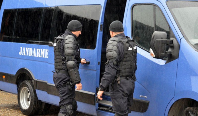 60% din sancțiunile jandarmilor de la Botoșani au fost aplicate pentru tulburarea ordinii și liniștii publice