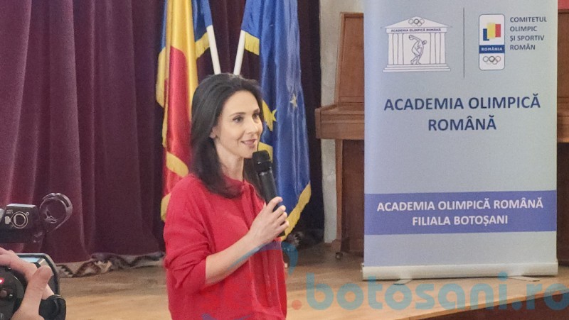 Andreea Răducan, campioana olimpică, și-a spus povestea în fața tinerilor sportivi botoșăneni: „Ce au fetele astea în plus și mi-ar lipsi mie ca eu să nu pot deveni mare campioană?” (Foto, Video)
