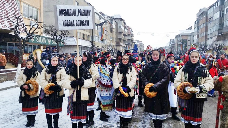 Ansamblul Poienița din Vorona a castigat marele premiu al Festivalului National de Datini si Obiceiuri de Iarna de la Tg. Neamt-FOTO