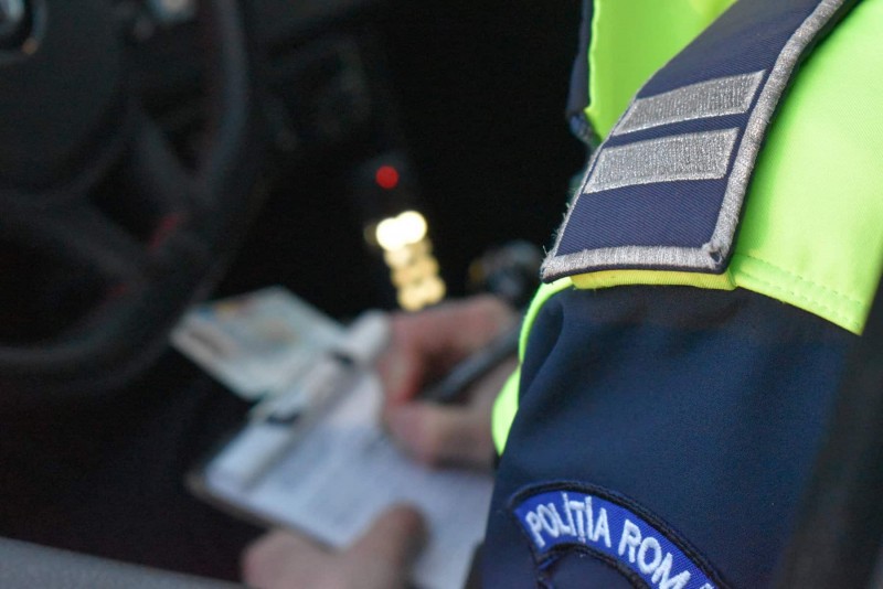Aproximativ 100 de șoferi vitezomani amendați de polițiști în cadrul unei acțiuni desfășurate în Dorohoi