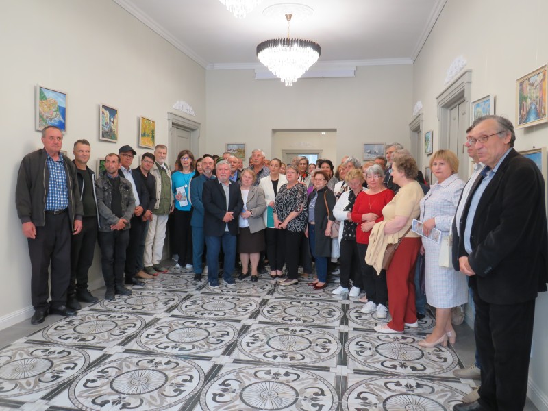 Artistul și curajul sincerității: Fostul inginer de la Electrocontact revine la Botoșani cu o spovedanie în ”lumină și culoare!” - FOTO