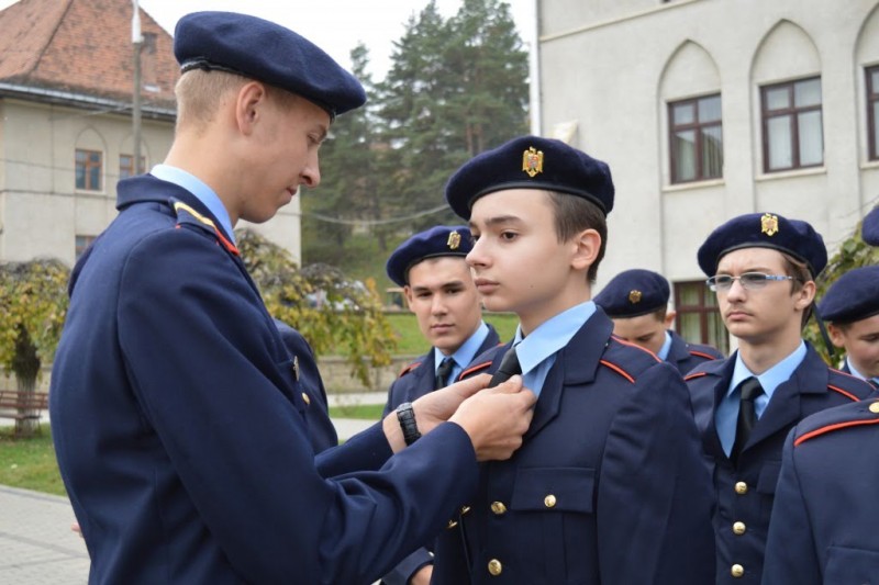 Au început înscrierile pentru instituțiile militare de învățământ liceal