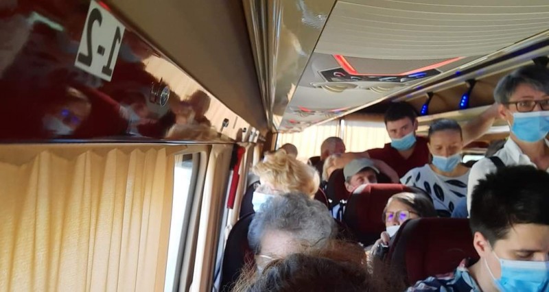 „Bombă cu ceas” într-un microbuz aparținând unei firme de transport din Botoșani