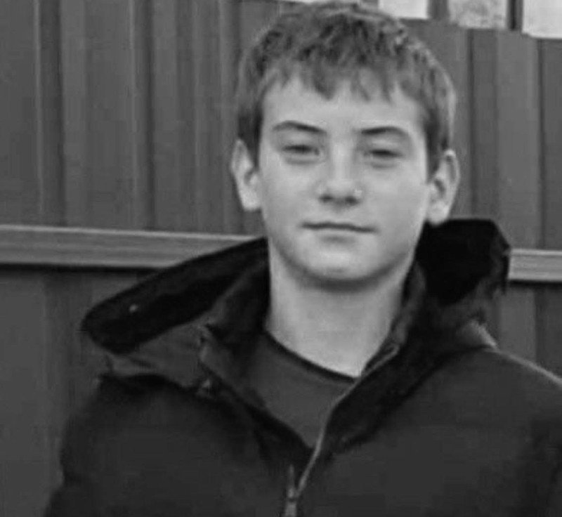 Când va fi înmormântat băiatul de 14 ani, mort în timpul orei de sport!