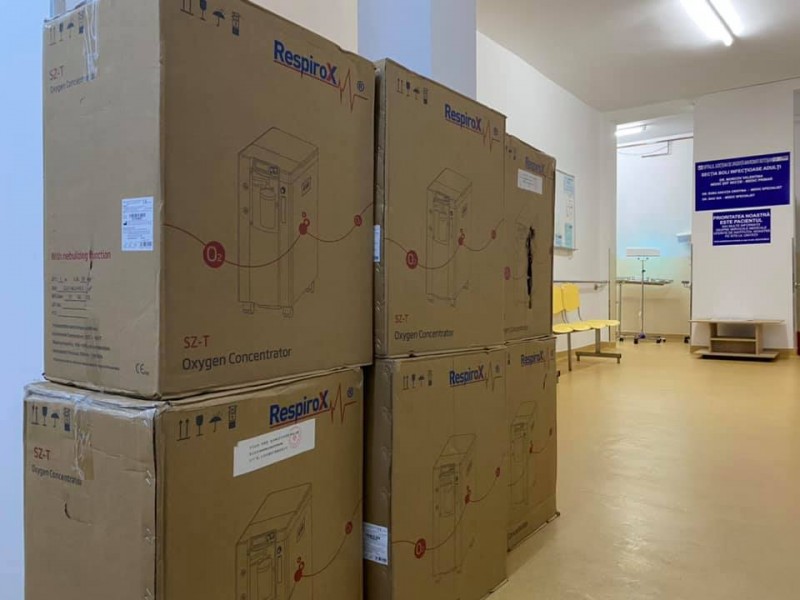 Concentratoarele donate de Vlad Plăcintă au ajuns la Botoșani. Începe distribuirea către spitale