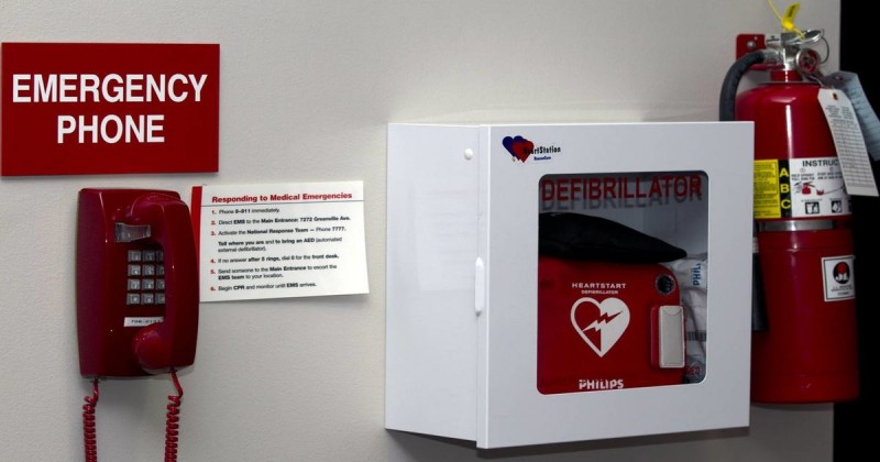 Defibrilatoare automate vor fi montate în spaţii publice din municipiul Botoșani