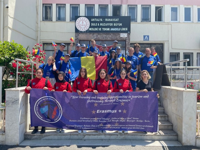 Delegaţie a Liceului Tehnologic din Vorona, prezentă la mobilitate Erasmus+ în Turcia
