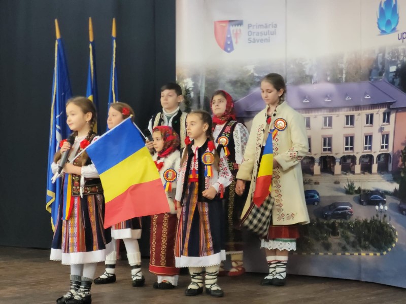 Efervescență culturală în orașul Săveni, pentru marcarea Micii Uniri (fotogalerie)