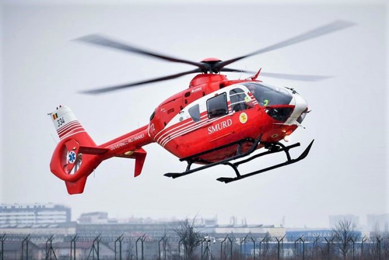 Elicopter solicitat la Botoșani, pentru a transfera la Iași un pacient în stare gravă