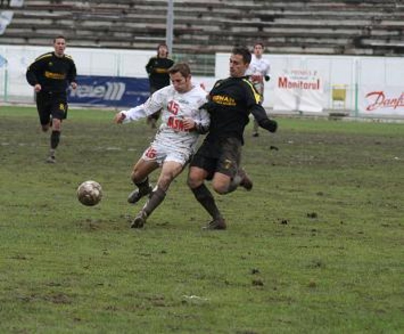 FC Botoşani - FC Braşov 1-3 (0-1): Înfrângere în mocirlă