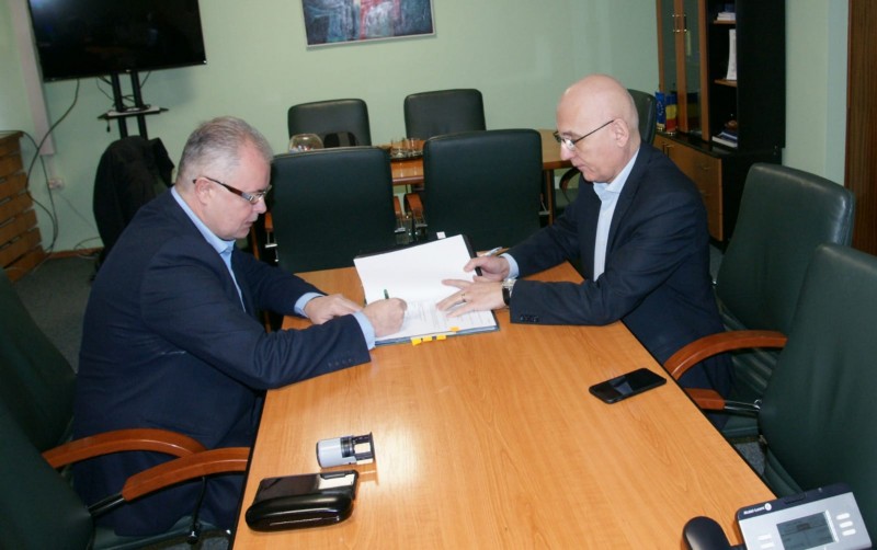 Flutur a semnat contractul de finanțare pentru amenajarea unui nou parc în municipiul Botoșani