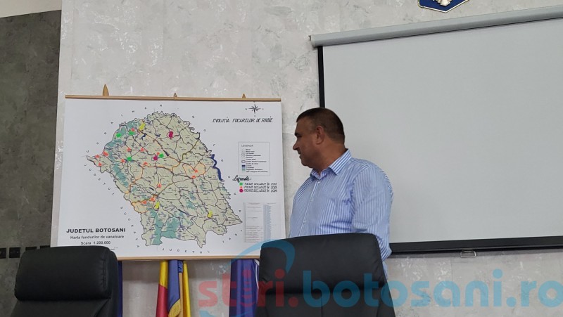 Focar de rabie confirmat într-o localitate din Botoșani. Șef DSVSA: „Proprietara a deschis ușa și vulpea era în casă” (Video)