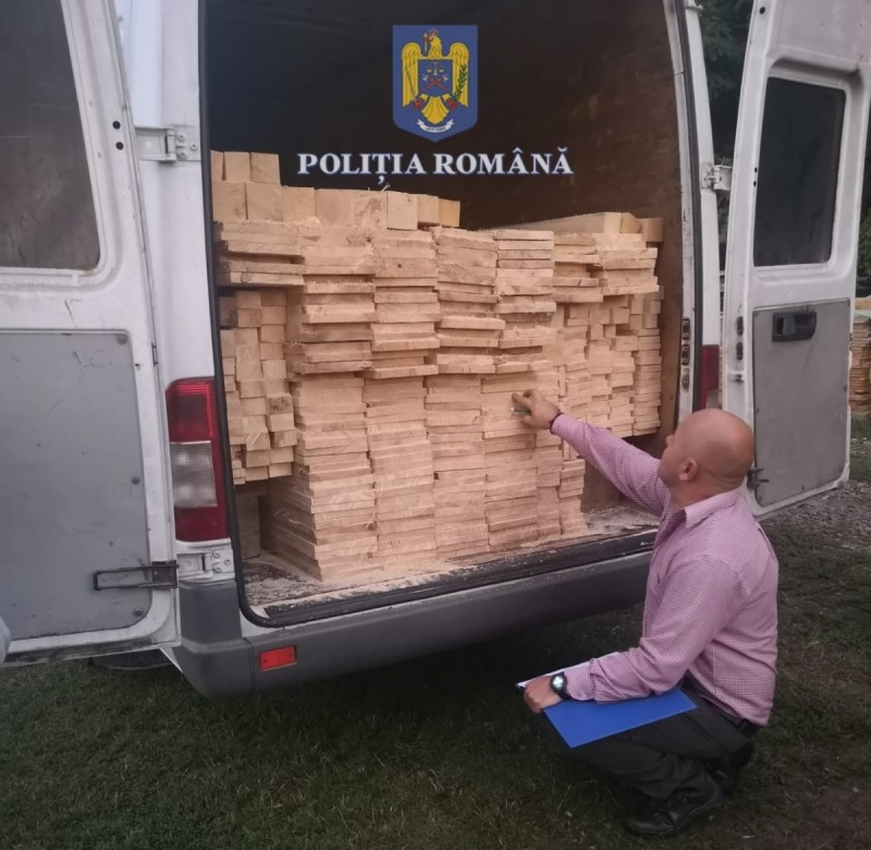 Fugă cu poliția pe urme, în Botoșani: suceveanul s-a ales cu sancțiuni usturătoare
