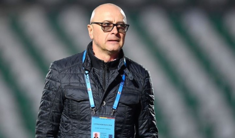 Grozavu rămâne lucid după a şasea victorie la rând și îl laudă pe Anestis: ”A scos iar două mingi pe care scria gol!”