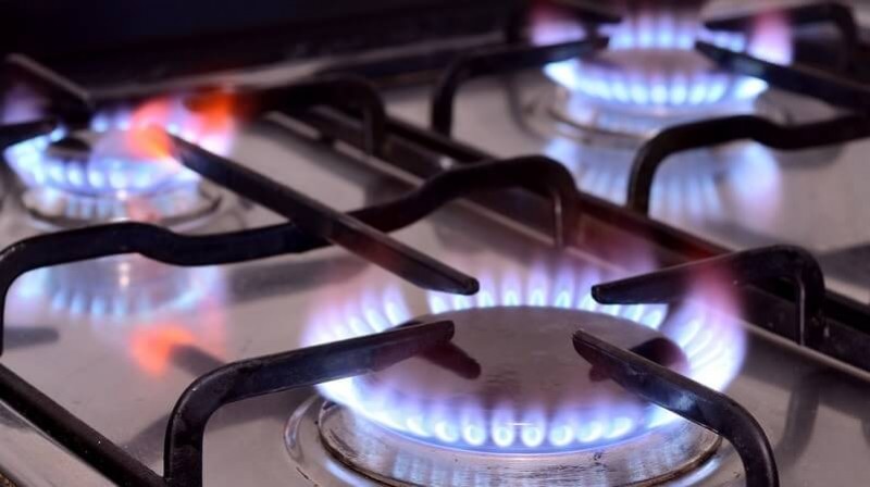 Guvern: Consumatorii români nu vor fi afectaţi de eventuale măsuri suplimentare pentru reducerea consumului de gaze