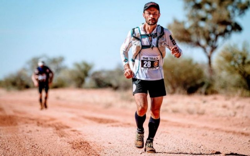 Iulian Rotariu s-a clasat pe locul secund după prima etapă a ultramaratonului din Namibia