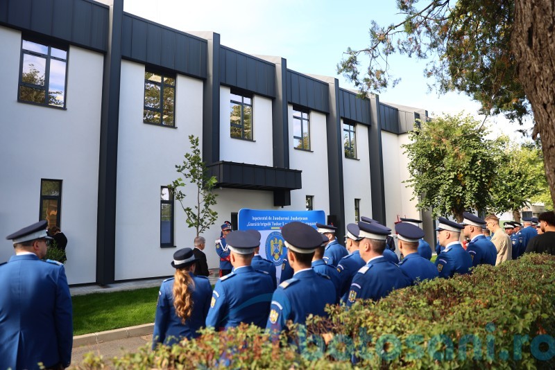 Jandarmii din Botoșani și-au inaugurat un sediu cu peste 100 de ani de istorie! „A fost, poate, cea mai grea misiune pe care ați avut-o până acum” (Foto, Video)