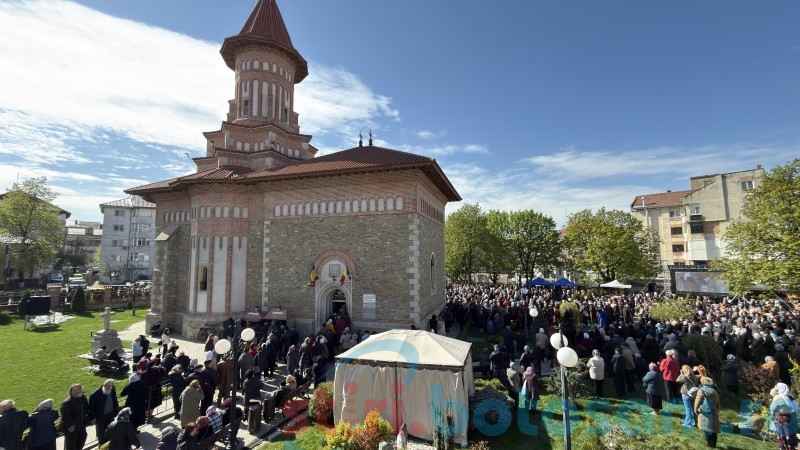 La mulți ani, Botoșani! Ocrotitorul spiritual al orașului a fost cinstit de mii de credincioși! (Foto, Video)