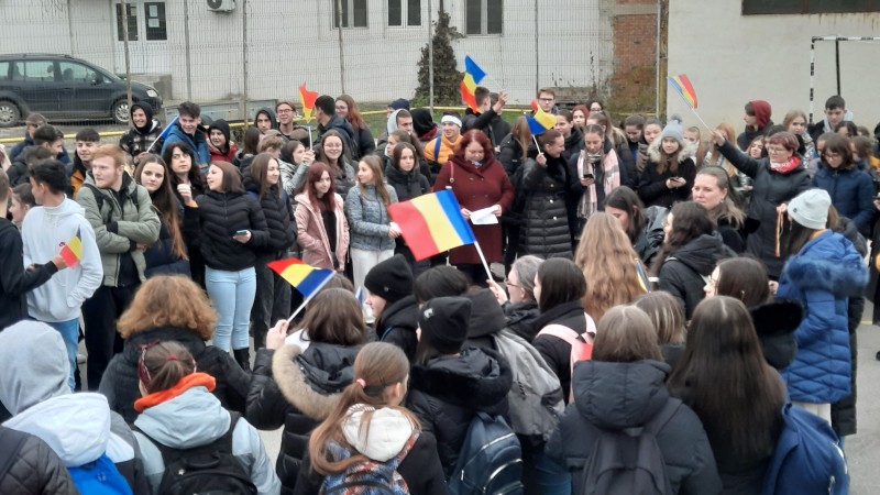 Lecție de patriotism la Liceul „Dimitrie Negreanu” din Botoșani (video)
