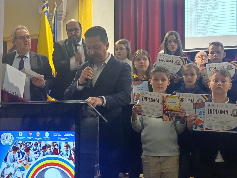 Matematică și excelență la Botoșani, aproape 500 de elevi s-au întrecut la Concursul „Dimitrie Pompeiu”! (Foto, Video)