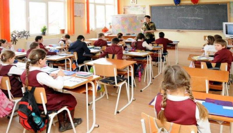 Mii de elevi de clasa a II-a, a IV-a și a VI-a au susținut examenul de Evaluare Națională