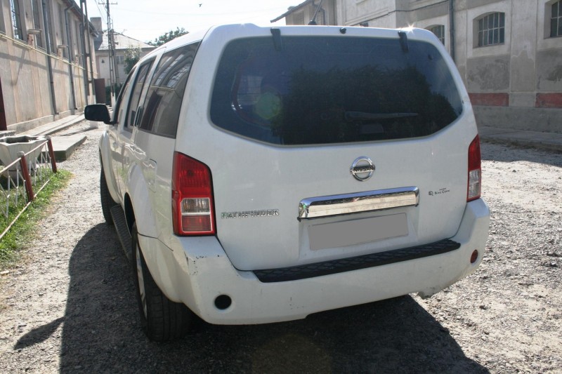 Nissan Pathfinder furat din Spania, descoperit la Botoşani