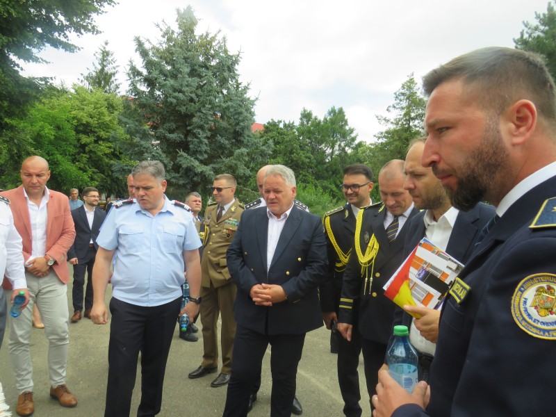 O sărbătoare cu emoții ”sub supraveghere”:  ”Sunteți uneori ultima barieră între cădere definitivă și șansa la o reabilitare adevărată!” (Foto, Video)