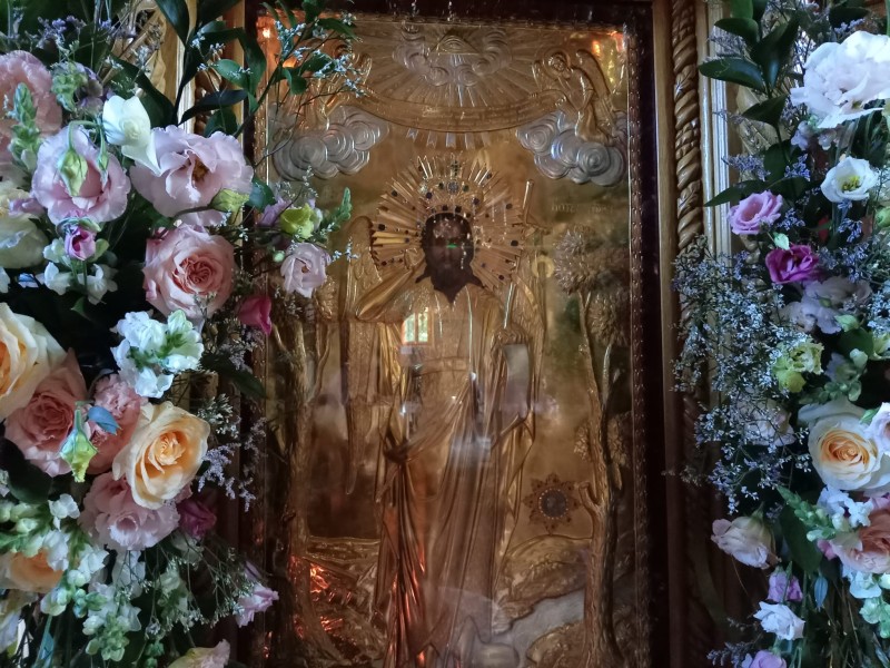 Pe drumul mănăstirilor botoșănene: ”Toate icoanele pot fi făcătoare de minuni, dar unele au un har de la Dumnezeu!” - FOTO