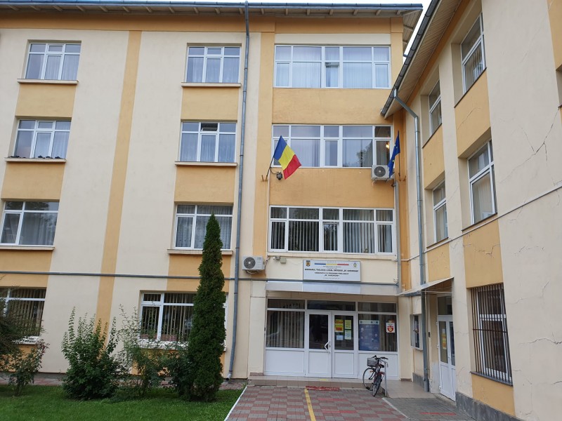 Pentru sesiunea a doua a înscrierilor la liceu mai sunt doar 15 locuri disponibile la Seminarul Teologic din Botoșani