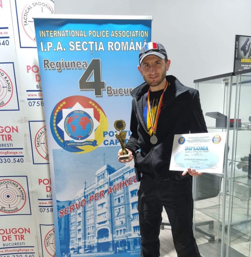 Polițist originar din Botoșani clasat pe locul II la concursul de tir sportiv „Cupa Poliției Capitalei”