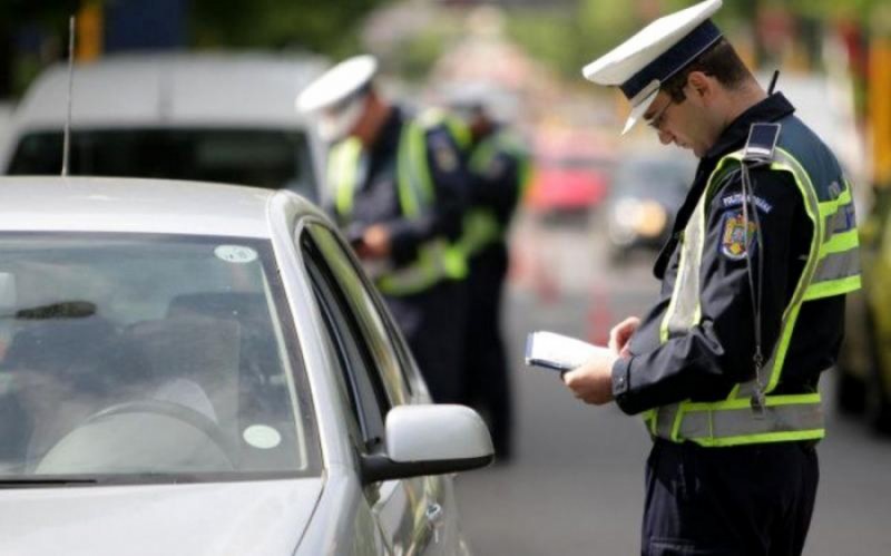 Polițiștii botoșăneni au întocmit dosar penal unui bărbat prins beat la volan