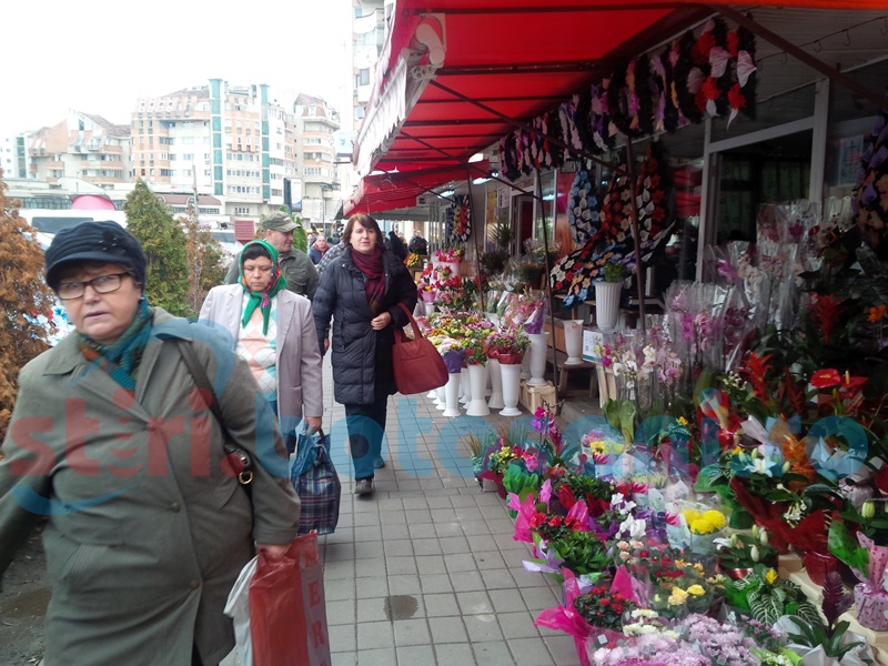 Polițiștii comunitari au amendat peste 30 de comercianți din Piața Centrală