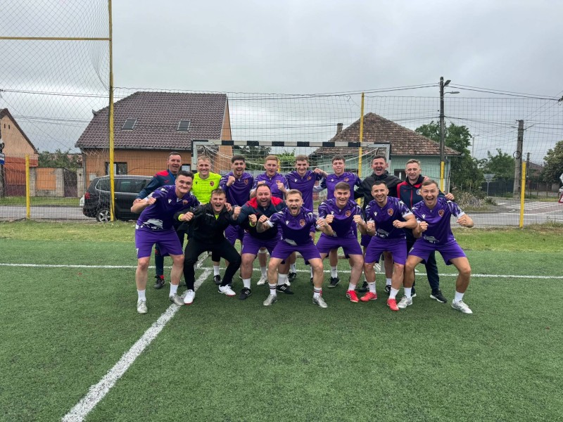 Pompierii din Botoșani, campioni la minifotbal după Cupa de la Arad! (Foto)