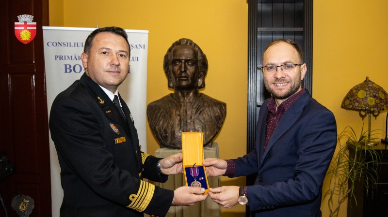 Primarul municipiului Botoșani, premiat de Forțele Navale Române