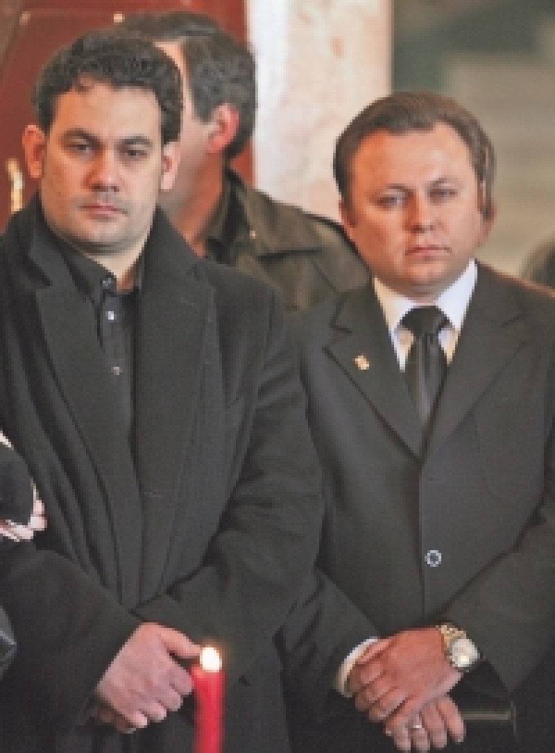 "Ion Dolănescu le-a spus lui Ionuţ şi lui Dragoş, acum 6 ani, că unul din ei nu e copilul lui"