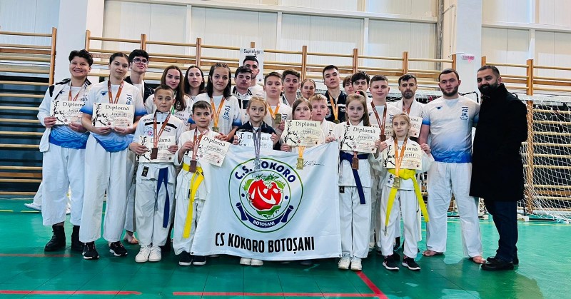 Rezultate excepționale, obținute de sportivii clubului Kokoro din Botoșani la o competiție în Iași (fotogalerie)