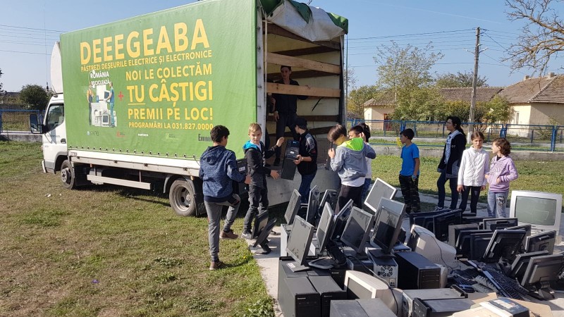 „România Reciclează”: în două luni românii au predat spre reciclare peste 150 de tone de aparate electrice defecte