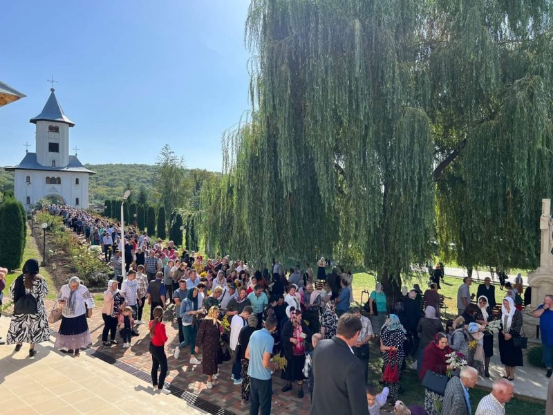 Sărbătoare cu sute de creștini: Icoana la care mama lui Enescu s-a rugat pentru a zămisli un prunc (fotogalerie)