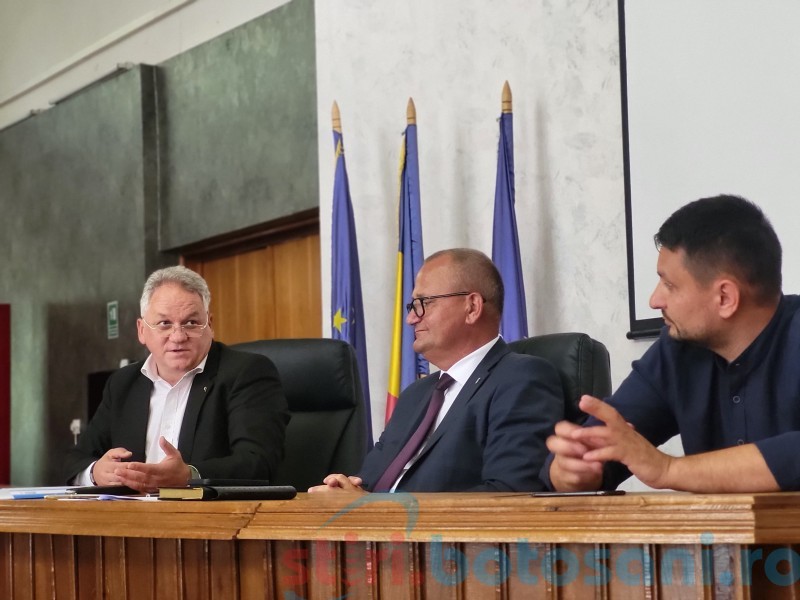 Sindicaliștii din sănătate, în Botoșani, semnal de alarmă în fața prefectului. Dorin Birta: „Nu a cerut nimeni, tot de sus a venit” (Foto, Video)