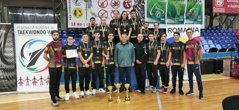 Sportivii de la CS Botoșani au obținut primul loc pe țară și zeci de medalii la Campionatul Național de Tineret la Taekwondo WT