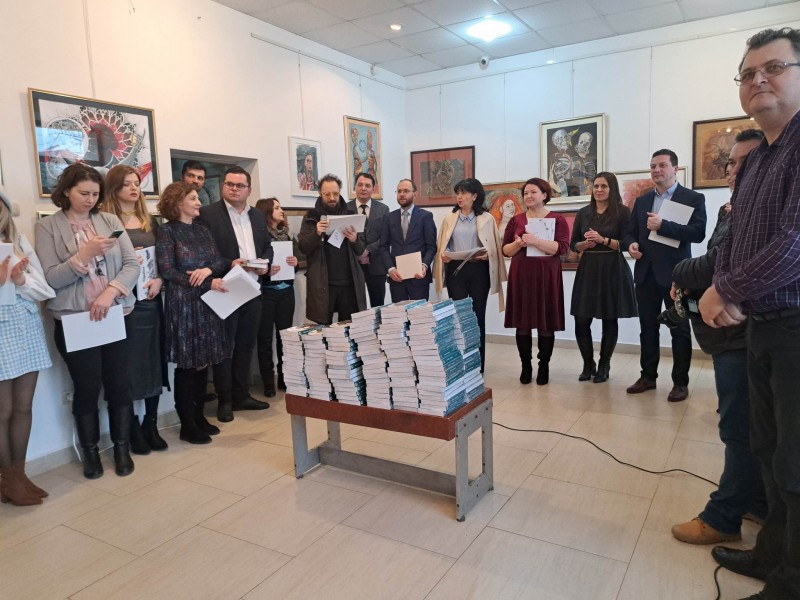 Sute de lucrări de artă din întreaga țară au fost expuse în cadrul expoziției – concurs „Omagiu Ștefan Luchian” (fotogalerie)