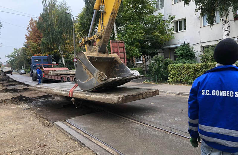 Ultimele dale de tramvai de pe strada Nicolae Iorga din municipiul Botoșani au fost scoase
