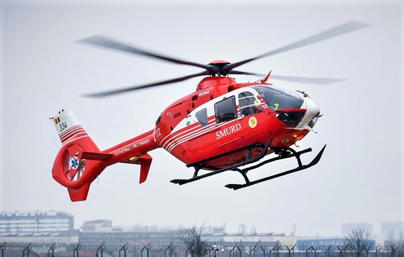 Un bărbat din Dorohoi a fost transferat la Iași cu elicopterul SMURD