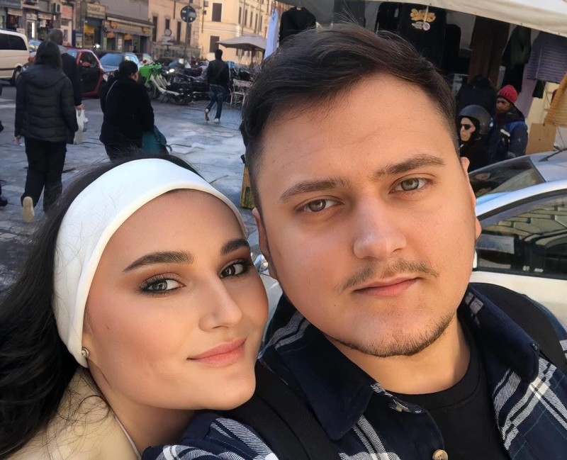 Un tânăr din Botoșani și soția lui au deschis la Iași o afacere unică, cu înghețată personalizată!