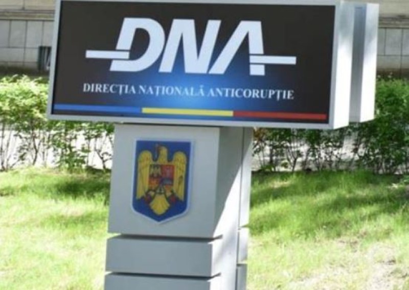 Vameși și un polițist de frontieră din Botoșani REȚINUȚI după descinderile în vămi, alți lucrători vamali și agenți de poliție de frontieră, plus un funcționar ANAF, sub control judiciar!