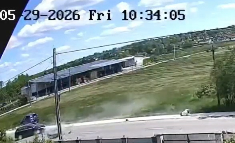 VIDEO! Adolescent ajuns la spital în stare gravă, după un impact violent pe motocicletă!