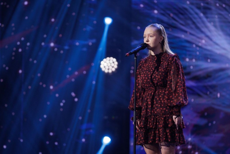 Vineri, în ultima semifinală ”Românii au talent”: Botoșaniul votează ”Alexia”! (Foto)
