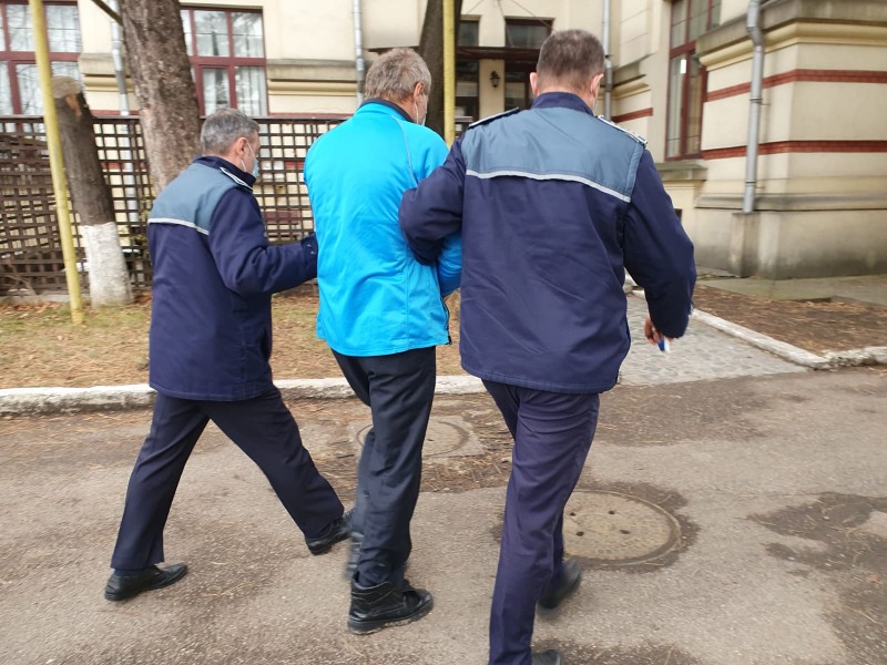 Bărbatul bănuit că ar fi violat o bătrână de 92 de ani, din Todireni, arestat pentru 30 de zile