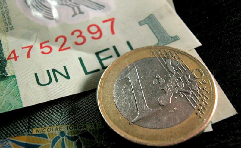 Ziua de astăzi intră în istorie: Un euro este cotat la 4,8590 lei