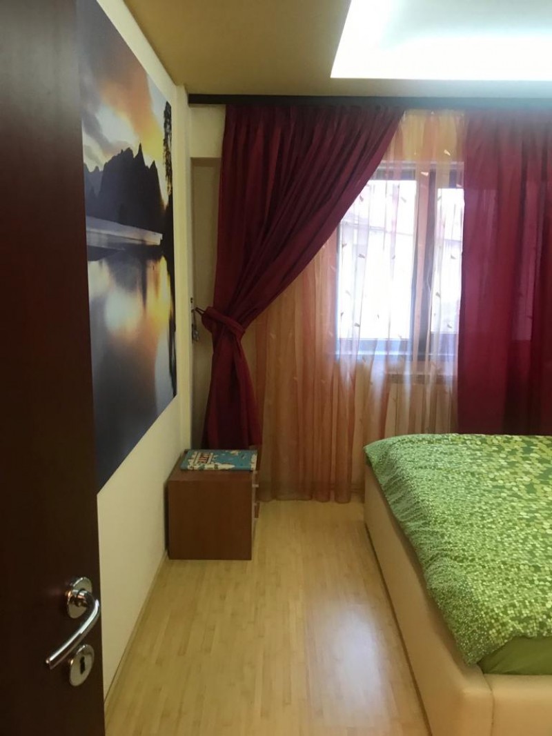 Apartament 4 camere Restaurant Rapsodia